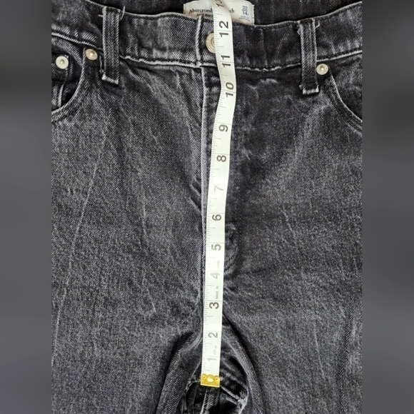 Abercrombie High Rise Mom Jean, Black, Distressed, Raw Hem Denim, Size 14R - Picture 5 of 6